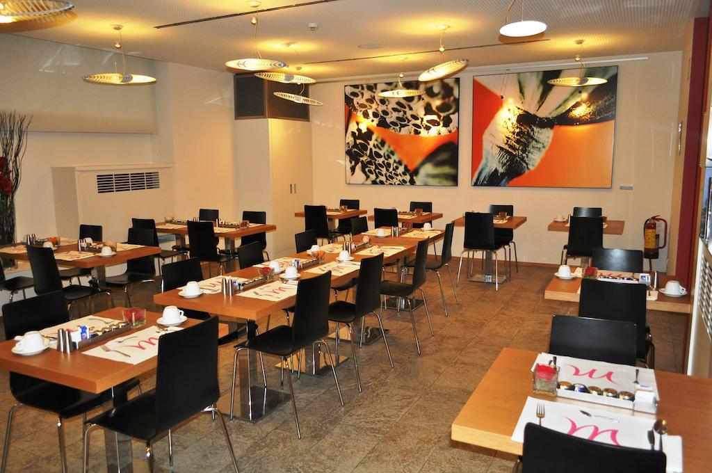 Hotel Mercure Milano Solari Esterno foto